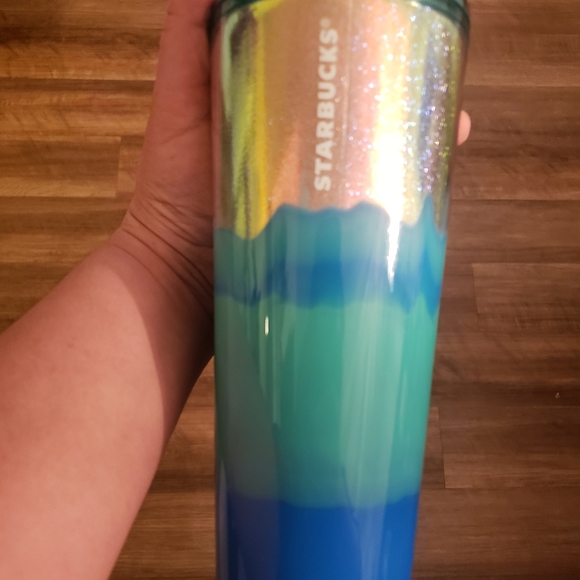 Starbucks 2022 Holiday tumbler - Picture 7 of 7